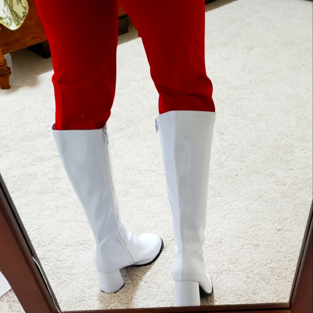 Ellie Size 8 White Boots
